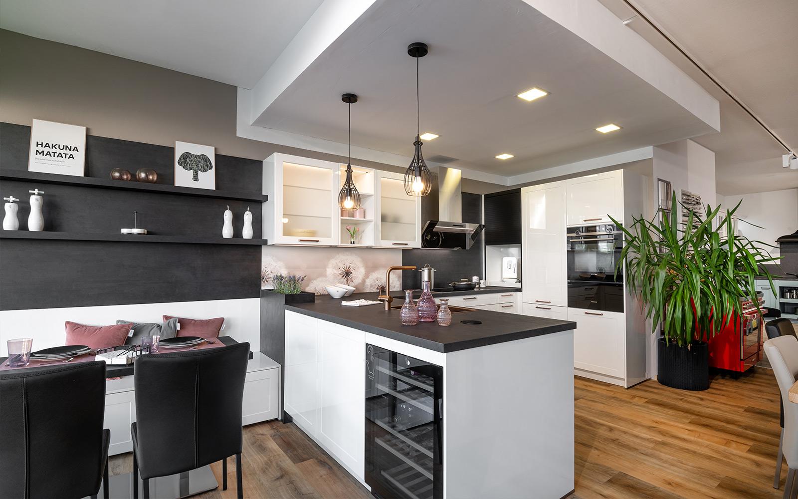 Bemusterung in der Ausstellung - Küchen Klinkhammer in Mechernich